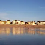 Front De Mer, 